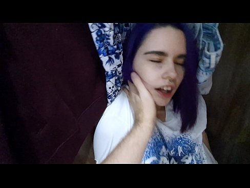 ❤️ Dolapta ablamı buldum ve boşalmasına yardım etti Porno bizde ❌❤